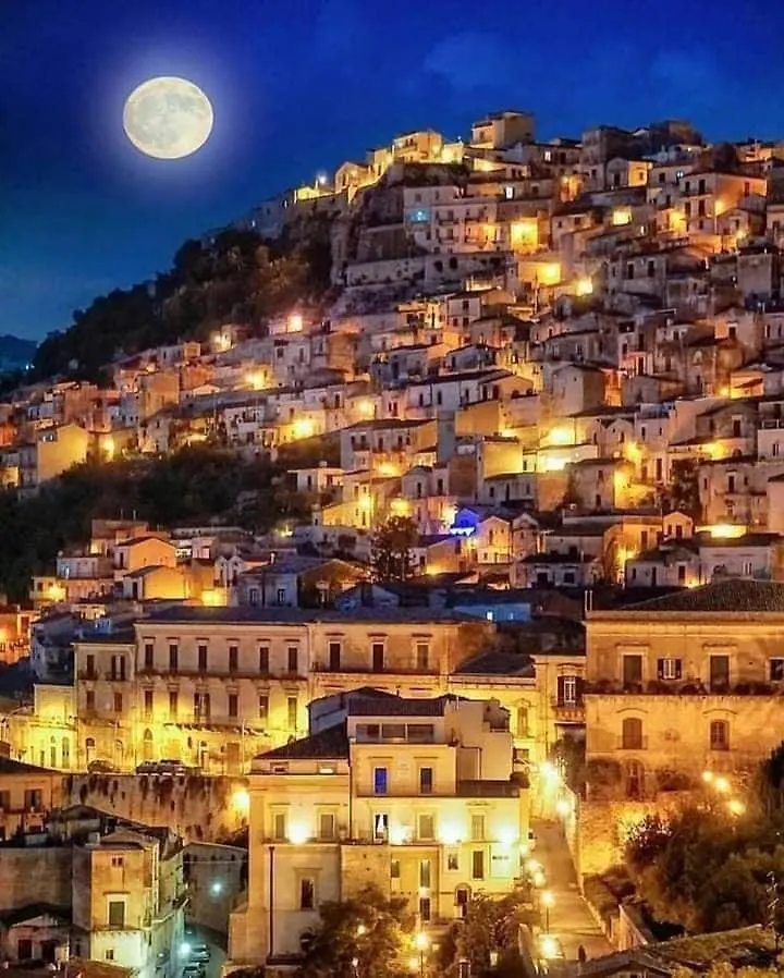 Holiday home Dimore Del Monte Limoni ,Ulivo Modica Italy