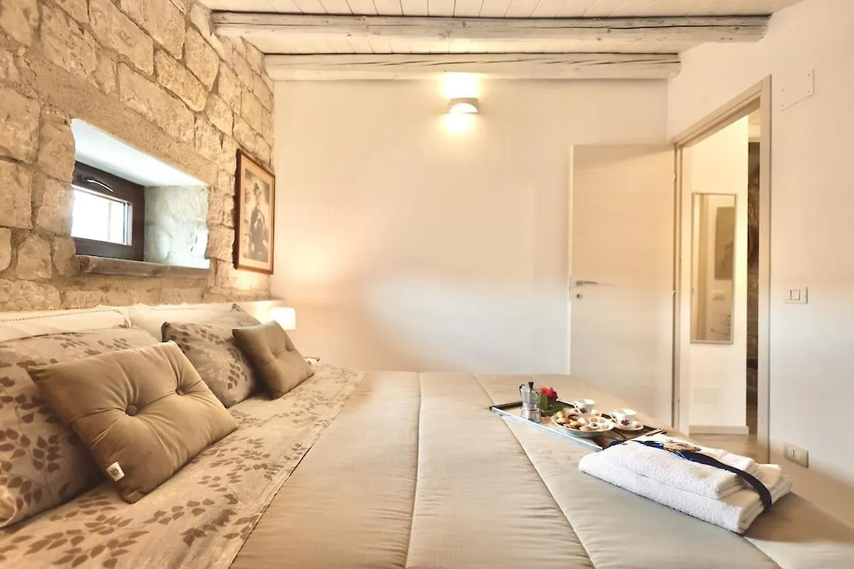 Dimore Del Monte Limoni ,Ulivo Modica Holiday home